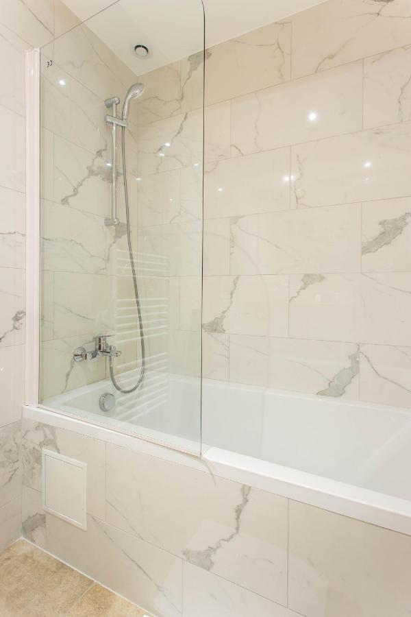 Luxurious Apartment - 4Br-12P - Bastille-Voltaire Paris Eksteriør bilde